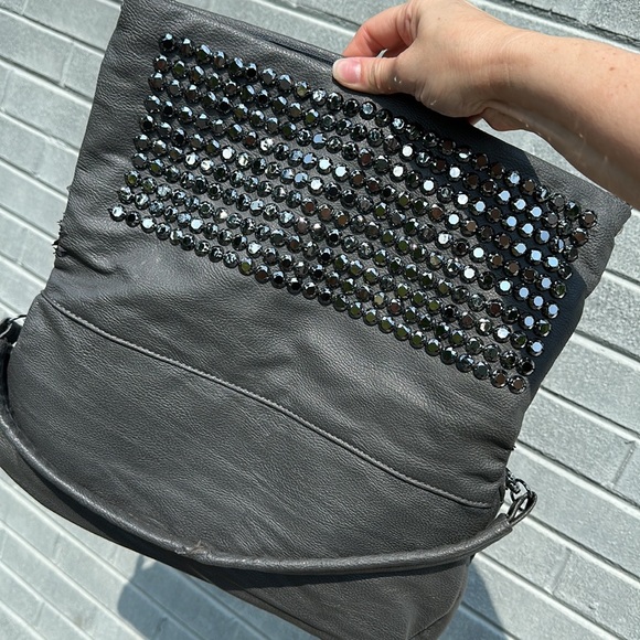 Gray clutch with beading, never used, slight imperfections - Picture 4 of 8